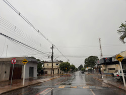 Dourados tem 41 mm de chuva, temperatura despenca e frio aumenta neste sábado