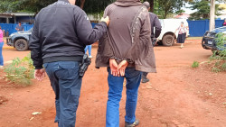 Mulher é encontrada morta em casa no distrito de Panambi e filho é detido