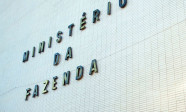 Fazenda eleva para 4,5% estimativa de inflação com guerra e petróleo