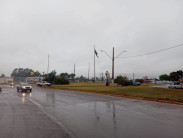Dia de céu nublado e chances de chuva em Dourados; mínima de 10ºC