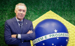 Estudo diz que maioria dos brasileiros conectados aprova convocação