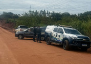 Mulher ainda sem identificação é morta e corpo jogado na margem de rio em cidade da fronteira