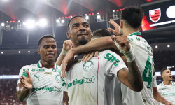Palmeiras derrota Fla no Maracanã e amplia vantagem na liderança