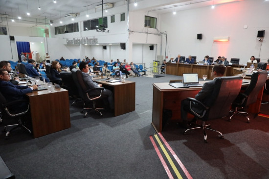 Vereadores aprovam o “Desenrola Tributos” e avança em projetos nas áreas social e urbana