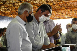 Governador anuncia em Dourados redução do IPVA em 2022