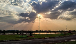 Tempo segue instável com sol, chuva e chance de tempestades isoladas