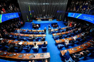 Senado aprova projeto que dificulta aborto legal em crianças vítimas de estupro