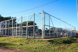 Jovem de 20 anos é assassinado a tiros em quadra de futebol na Capital