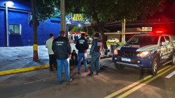 Homem é ferido com tiro na barriga em ponto de aglomeração no centro de Dourados