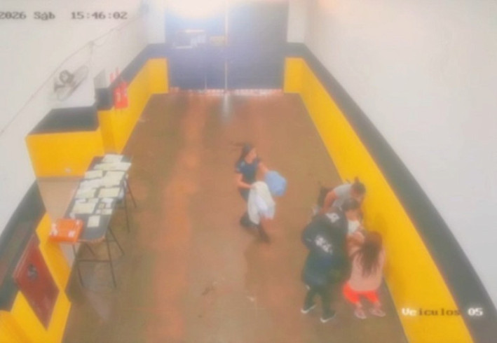 Gestante visita interno e bebê nasce dentro da Penitenciária de Dourados