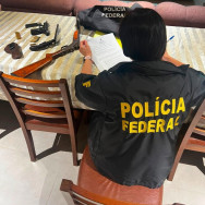 PF faz operações contra organização especializada em contrabando, corrupção e lavagem de dinheiro