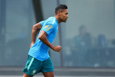 Ancelotti indica Danilo e Alex Sandro nas laterais para estreia na Copa