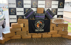 Jovem é preso com quase 800 quilos de maconha em carro com placas do Paraguai