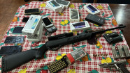 Arma e celulares são apreendidos na fronteira em investigação de homicídio ocorrido em Dourados