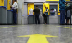 Bancos terão expediente especial em dia de jogos do Brasil na Copa