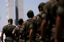 Jovens que completam 18 anos devem fazer o alistamento militar até 30 de junho