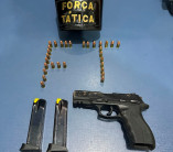 Dois são presos com pistola e munições e polícia investiga ligação com guerra de facções