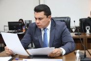 Dalton quer ação integrada no enfrentamento a problemas crônicos na Praça Paraguaia