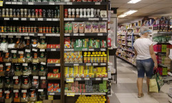Fabricação de produto alimentício gerou mais emprego em 2024, diz IBGE