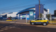 Homem é atacado com pedaço de madeira e roubado em bairro de Dourados