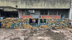 Caminhão que saiu de Dourados com erva de tereré é apreendido com 4,3 toneladas de maconha