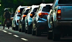 Prazo para pagar licenciamento de veículos com placas finais 1, 2 e 3 termina hoje