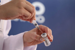 Município recebe lote com mil doses da vacina contra chikungunya e retoma imunização