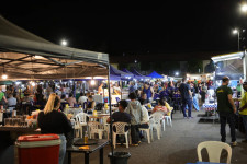 Sexta-feira tem Feira Sabores no Parque dos Ipês com música ao vivo