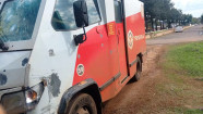 Bandidos armados com fuzil atacam carro-forte na fronteira, mas blindado consegue escapar