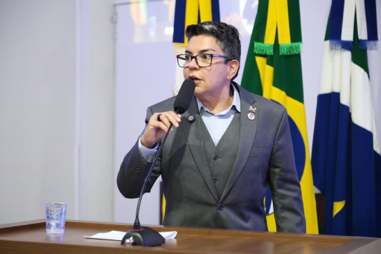 Isa Jane pede cassação de Márcio Pudim por homofobia durante discurso na Câmara
