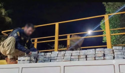 PRF apreende caminhão-tanque com 448 quilos de cocaína entre Mato Grosso do Sul e SP