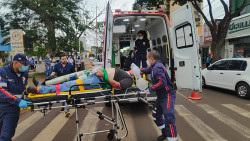 Ciclista é socorrido mas não resistiu aos ferimentos (Imagem: Adilson Domingos)