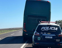 Cinco são presos em flagrante em operação; um deles tinha spray de tinta na cor do Comando Vermelho