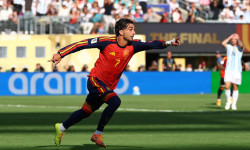 Espanha domina Argentina, vence com gol na prorrogação e leva o bi da Copa