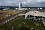 Estudo aponta para a necessidade de novas reformas para estabilizar a dívida pública