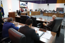 Câmara de Dourados faz primeira sessão após recesso nesta segunda-feira