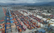 Exportações batem recorde e déficit das contas externas cai em junho