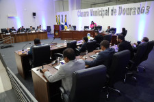 Câmara de Dourados realiza sessões pela manhã a partir de segunda-feira