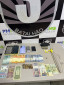 Dupla é presa em flagrante com ddólar e euro em “boca de fumo”