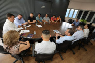 Prefeitura reúne comerciantes e vereadores para debater intervenções na Rua Amael Pompeu Filho