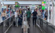 Setor de serviços fica estável em junho e sobe 2% no 1º semestre