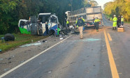 Corpos das vítimas de acidente no Paraná são retirados da pista