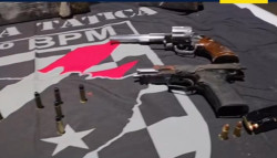 Polícia interrompe sessão de "tribunal do crime" e 2 são mortos durante confronto