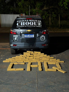 Homem é preso com 65 quilos de droga após ser flagrado com cigarro de maconha
