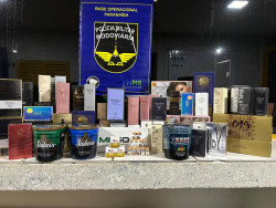 Polícia Rodoviária apreende emagrecedores, perfumes e tabaco em Paranaíba