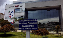 Cartões de inscrição no Enamed e Revalida estão disponíveis; confira