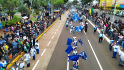 Desfile cívico-militar de 7 de Setembro teve público de 30 mil pessoas, diz prefeitura