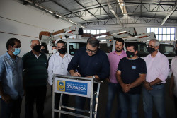 Prefeitura assina a ordem de serviço para reestruturar iluminação pública