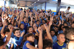 Prefeitura e Ministério Público do Trabalho premiam alunos do projeto MPT na Escola