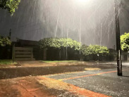 Chuva chega de madrugada com granizo e Inmet alerta para tempestade em todo o MS